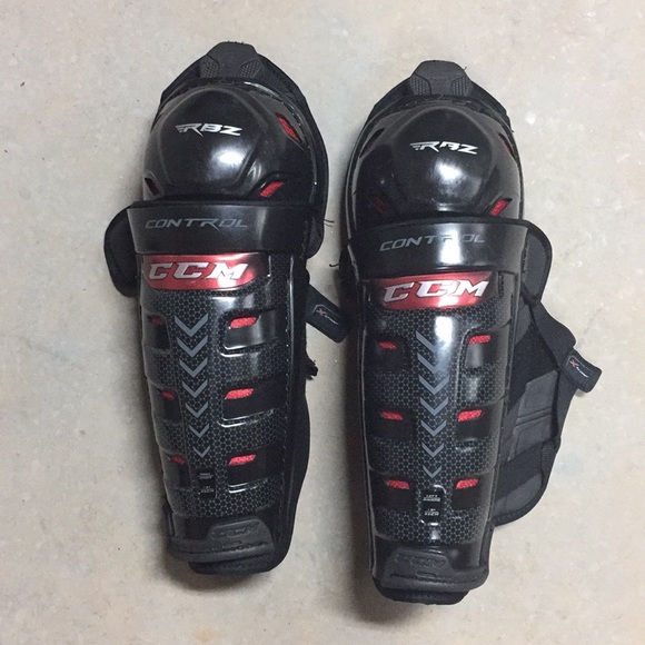 CCM Other - CCM RBZ CONTROL YOUTH HOCKEY KNEE AND SHINGUARDS